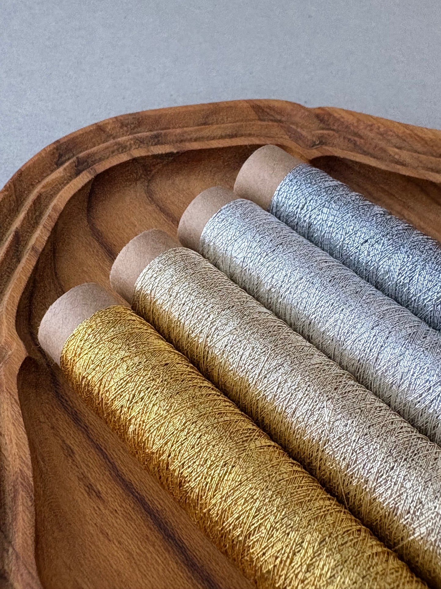 金糸の縫糸50番手 50m×4本セット