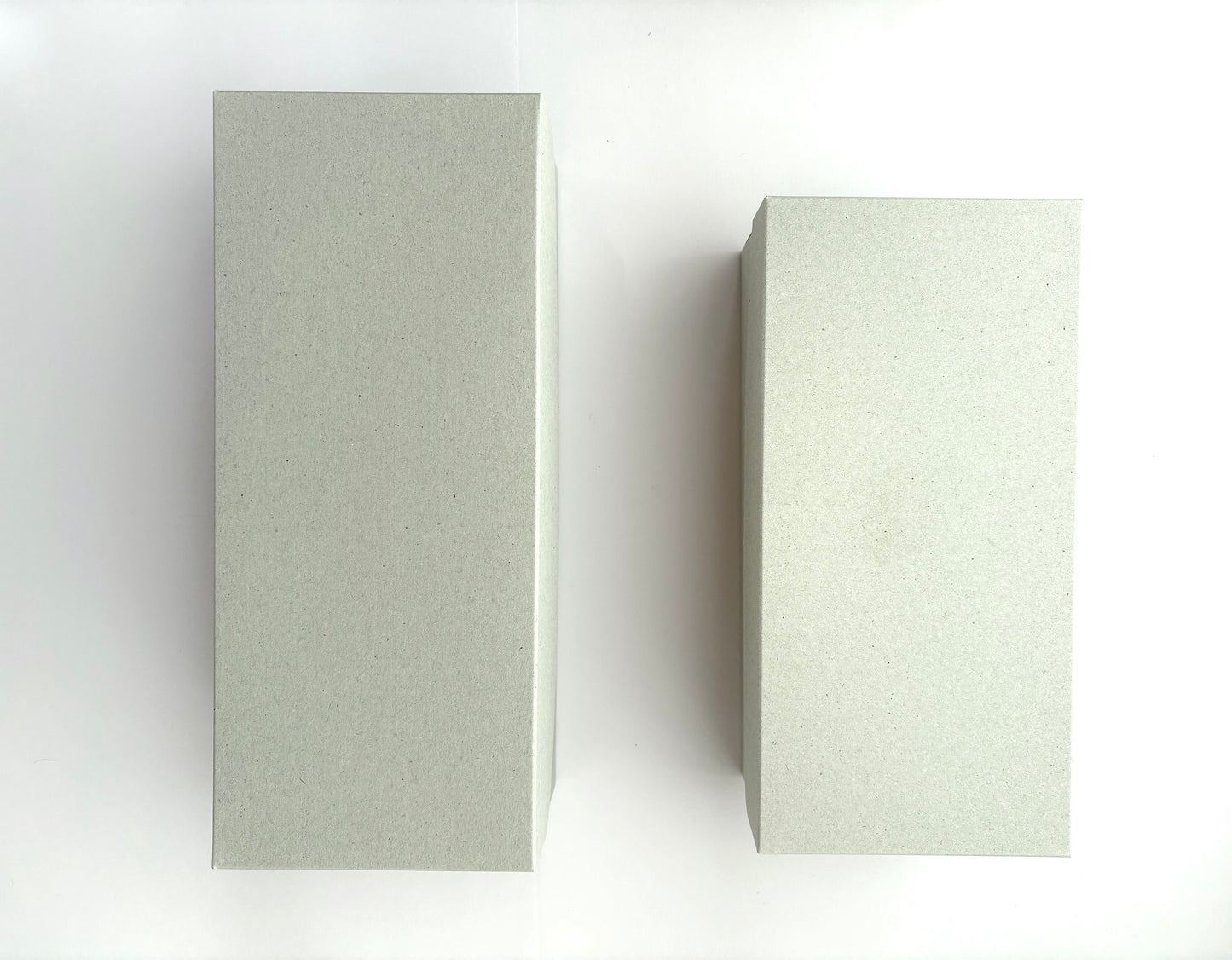 レーヨン収納用ケース(工業用レーヨン糸サイズが12本収まる箱)