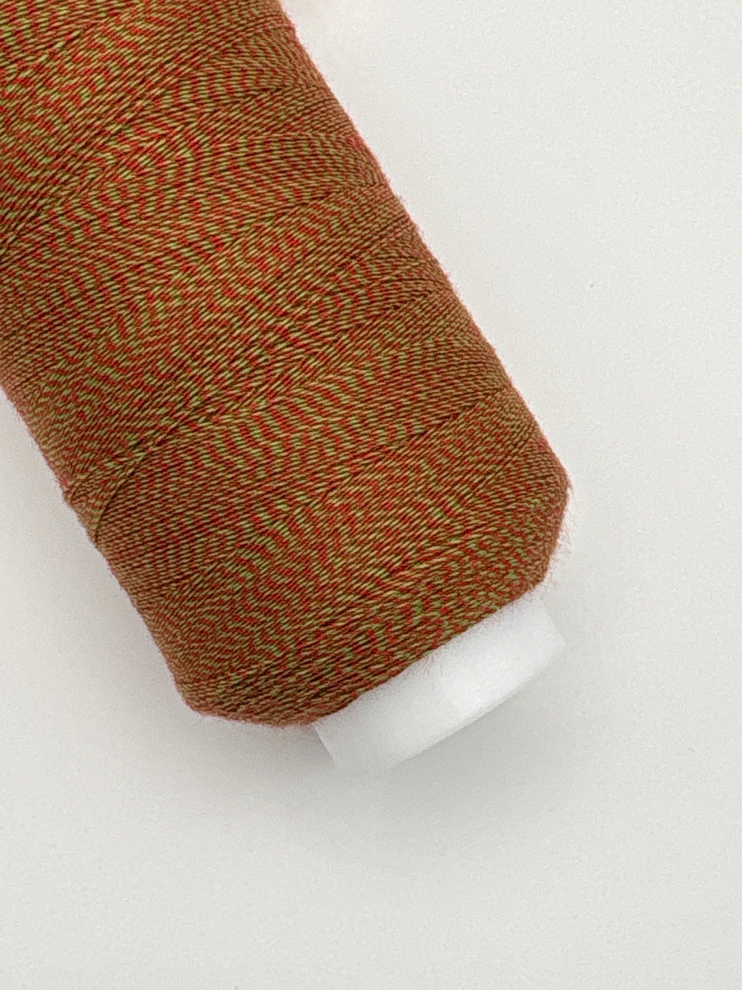 ソフエルモック（異なる２色の撚り合わせ糸）チェーンステッチ・ステッチ糸におすすめ