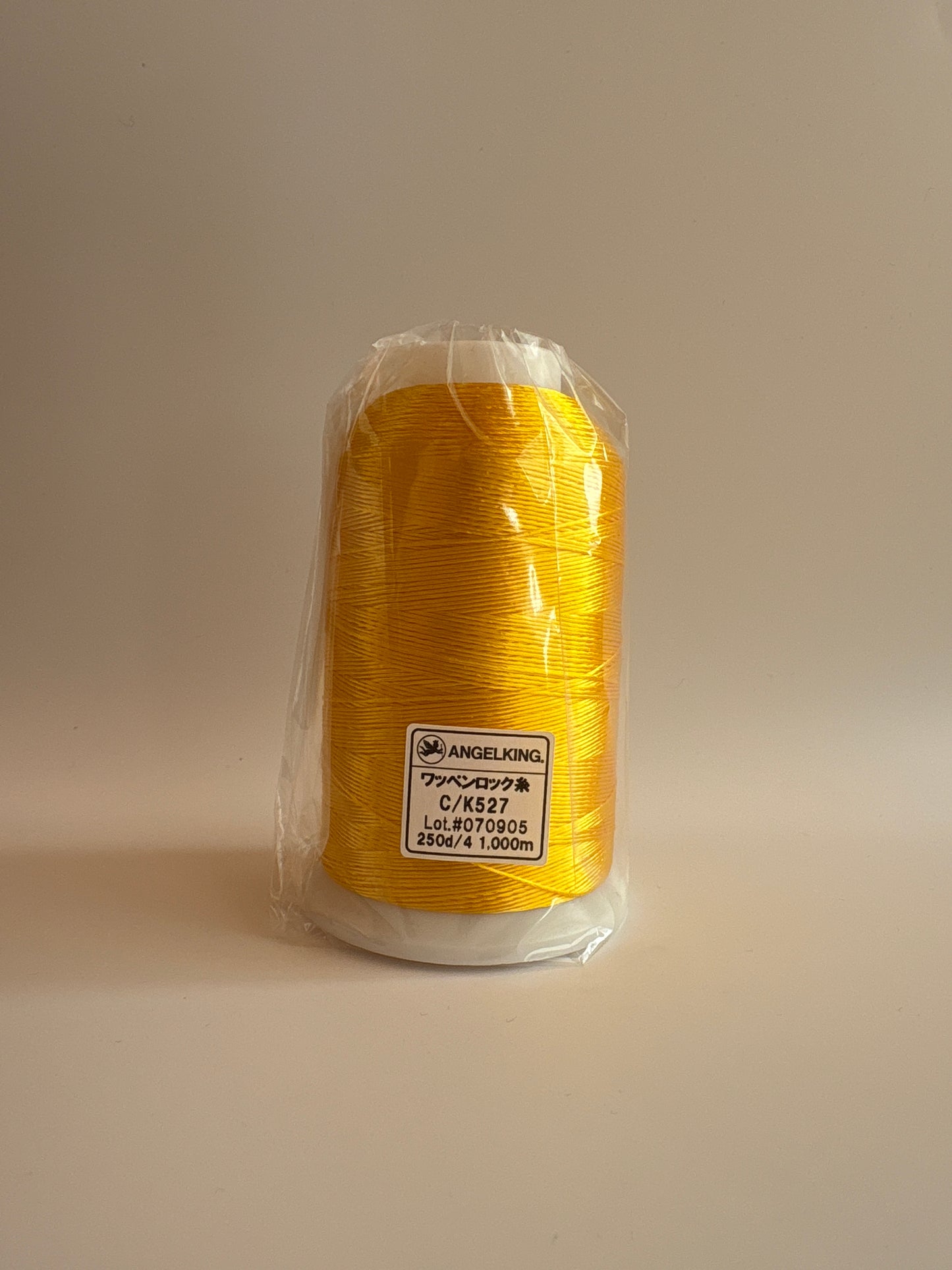 ワッペンロック糸（ワッペン縁かがり・チェーンステッチにおすすめ太めレーヨン糸）