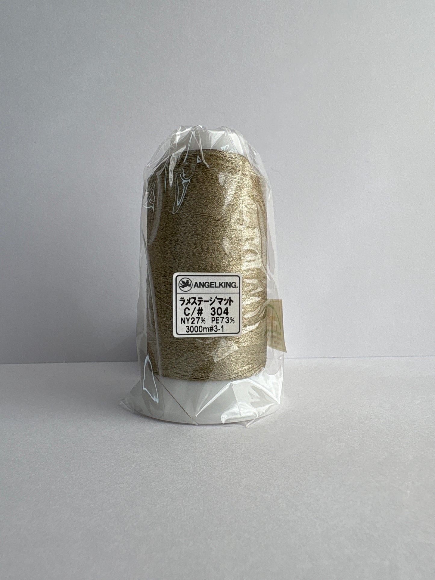 ラメステージマット3000ｍ（大人な色合いのラメ刺繍糸）