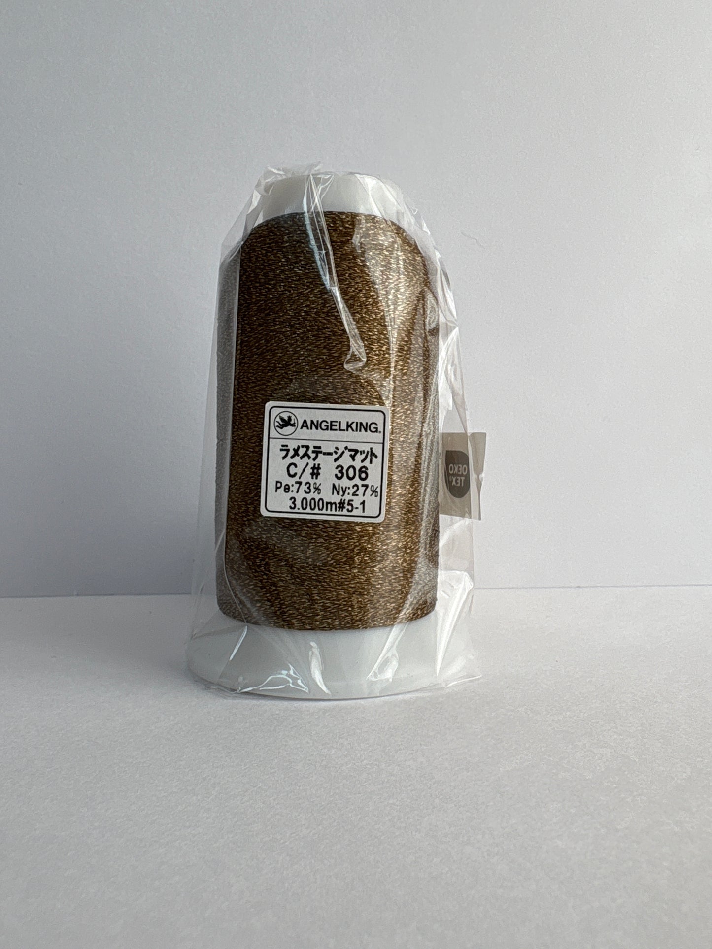 ラメステージマット3000ｍ（大人な色合いのラメ刺繍糸）