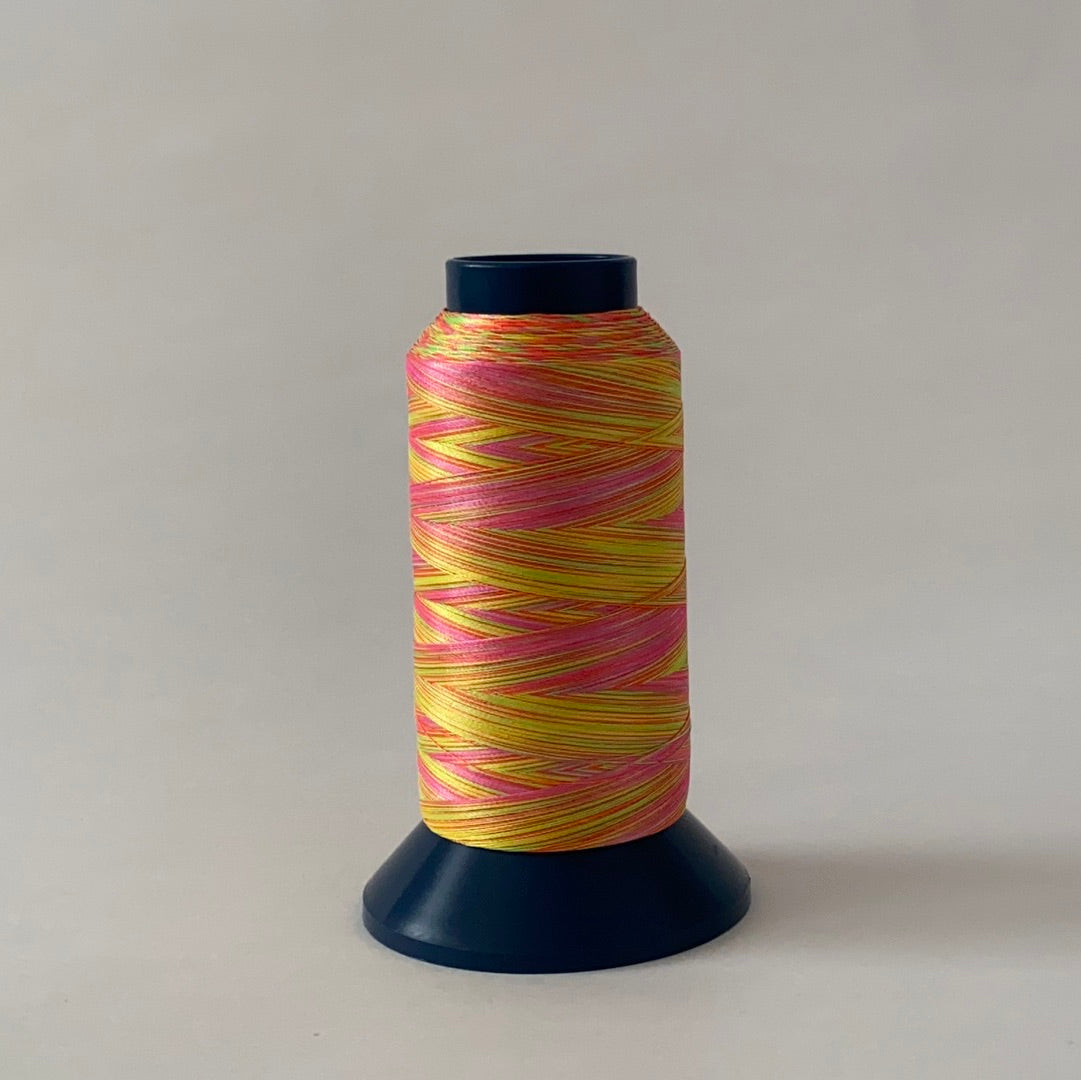 シルメイトマルチカラー（ポリエステル段染糸）