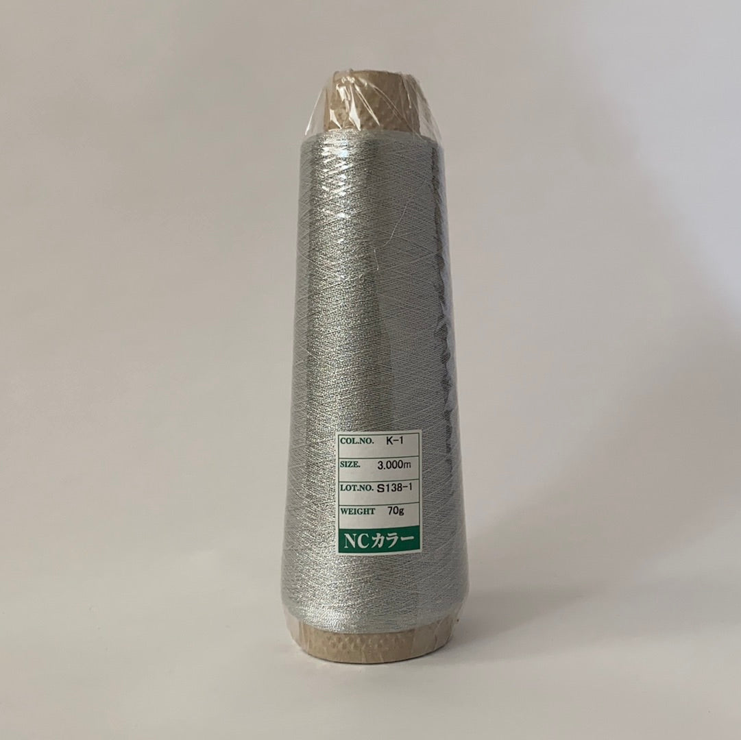 NCカラー蛇腹（蛇腹加工で奥行きのある輝きのメタリック糸）