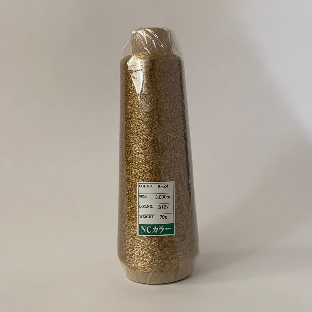 NCカラー蛇腹（蛇腹加工で奥行きのある輝きのメタリック糸）