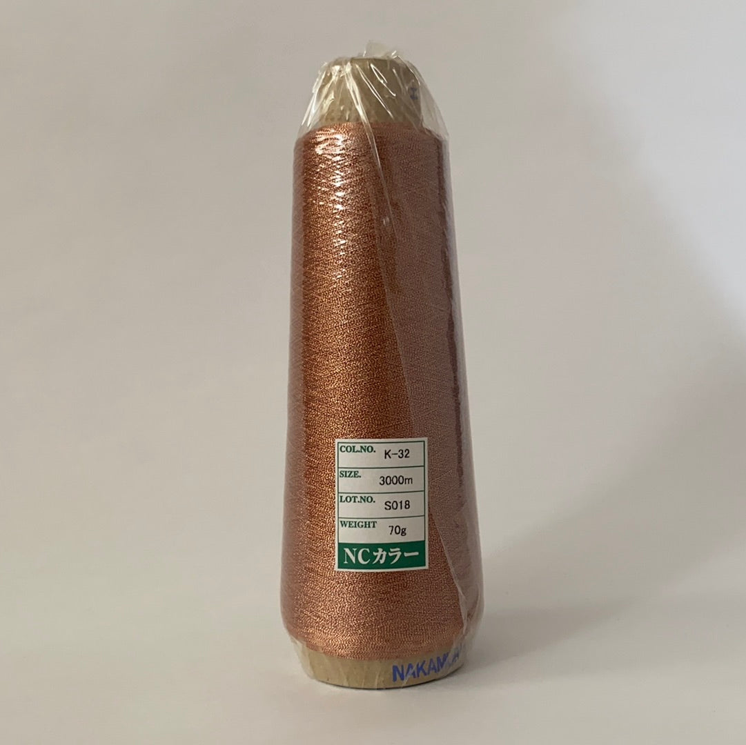 NCカラー蛇腹（蛇腹加工で奥行きのある輝きのメタリック糸）