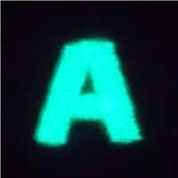 エメライト蓄光糸（光を蓄え暗闇で発光・特殊糸）