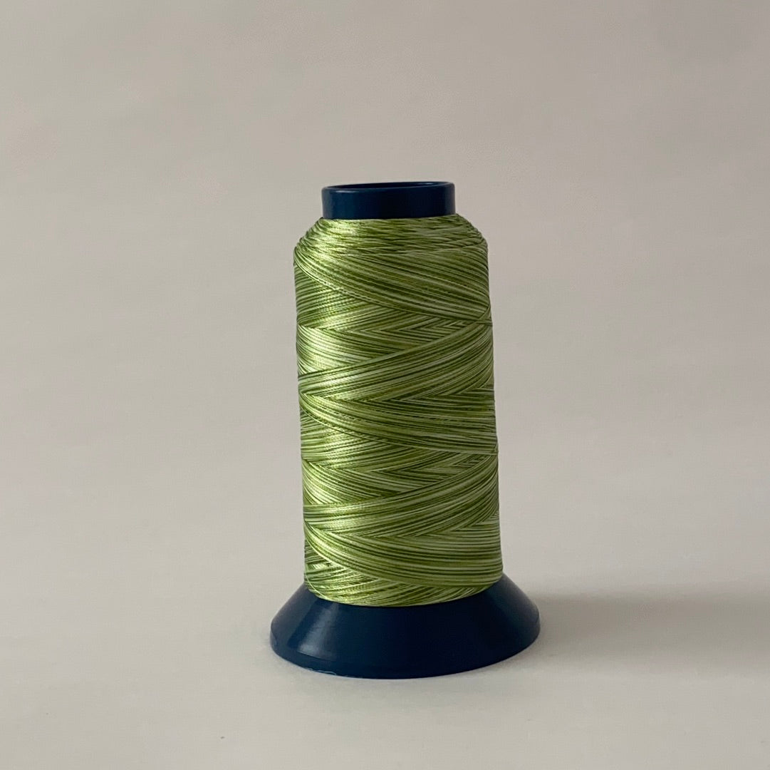 シルメイトマルチカラー（ポリエステル段染糸）