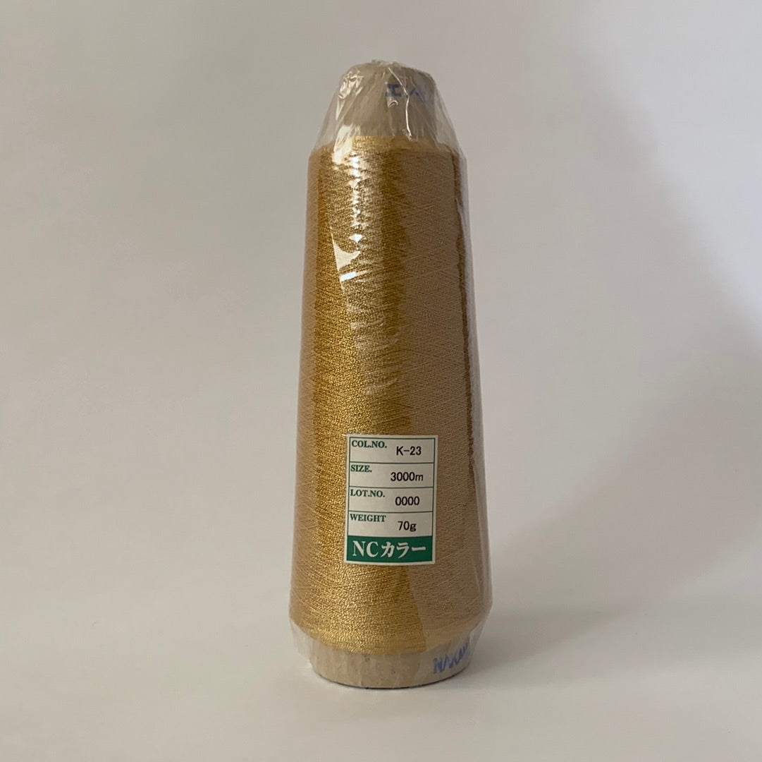 NCカラー蛇腹（蛇腹加工で奥行きのある輝きのメタリック糸）