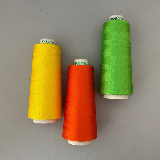 モダール（マットタイプレーヨン糸）【色番が選べます】