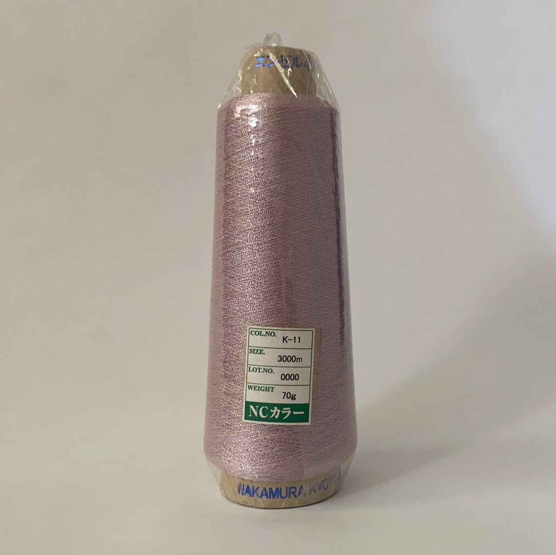 NCカラー蛇腹（蛇腹加工で奥行きのある輝きのメタリック糸）