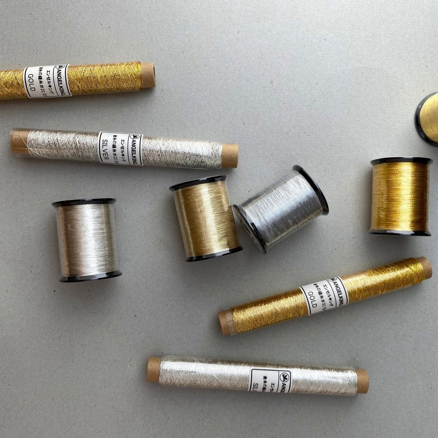 金糸の縫糸50番手シガレット巻　50ｍ